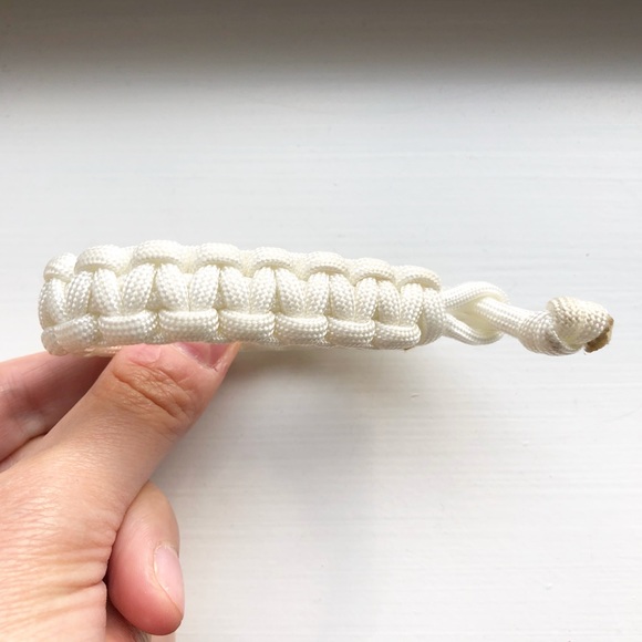 White classic Nantucket style rope bracelet - Picture 1 of 6